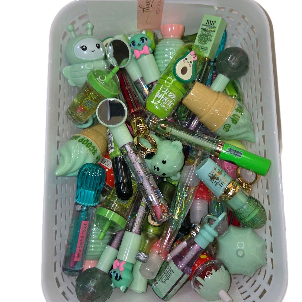 Lip gloss, lip tint, lip oil, lip balms bundle 5 for $15.99