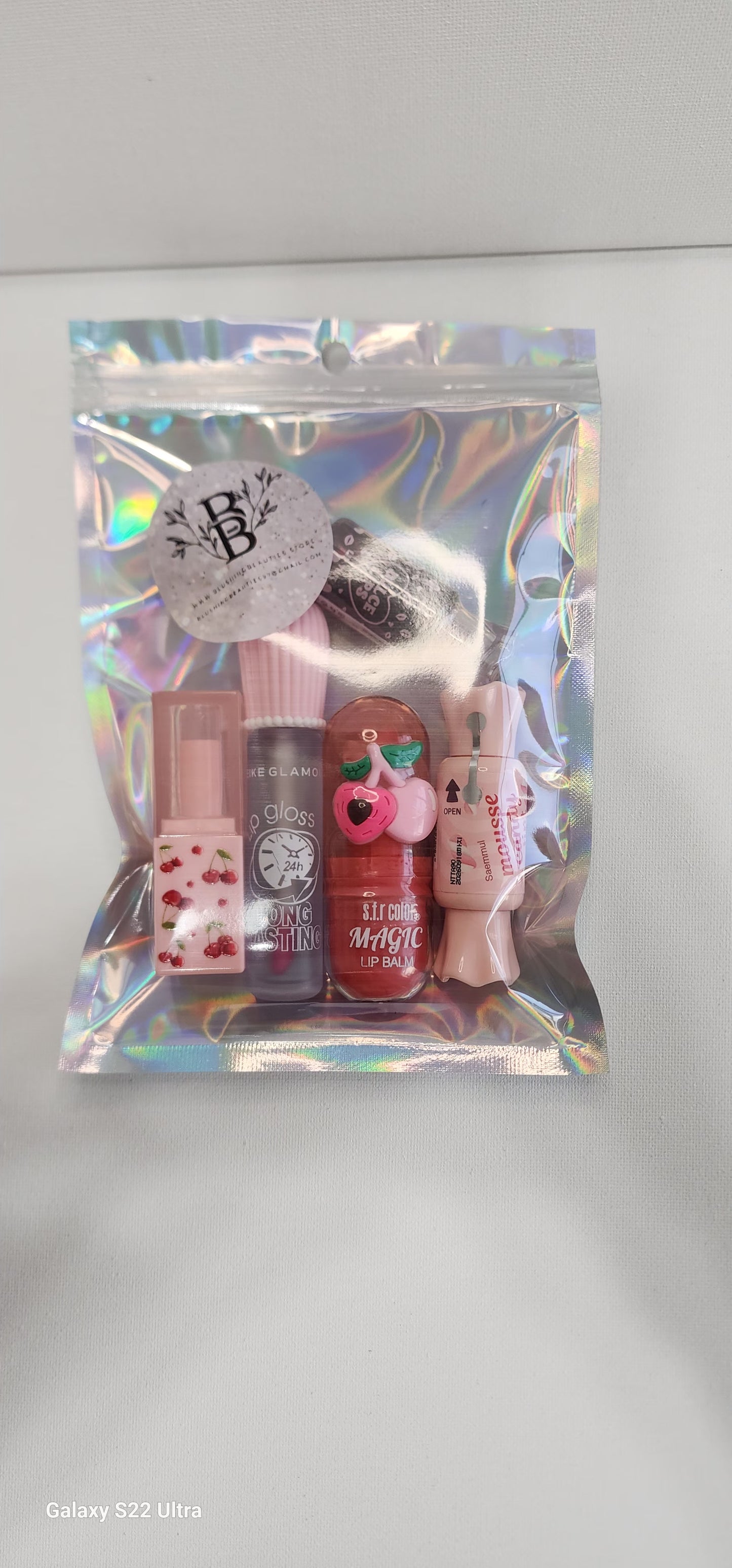 Mix Lip gloss, lip oils, lip tint, lip balm bundle 10 for $20.00